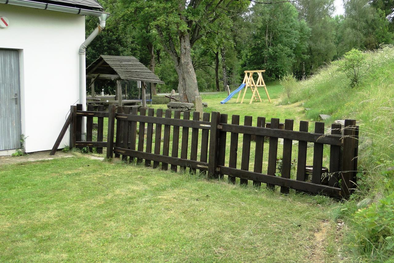 Tradicni Hostinec Aparthotel Sněžné Exterior foto