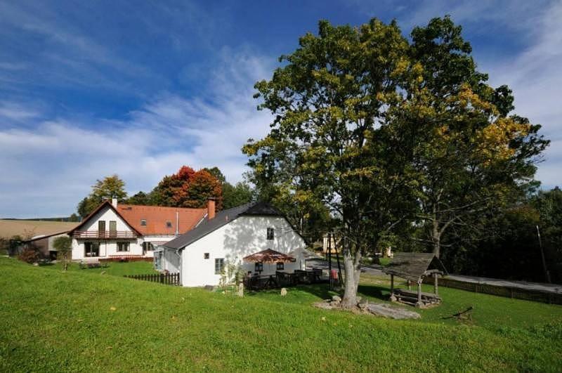 Tradicni Hostinec Aparthotel Sněžné Exterior foto